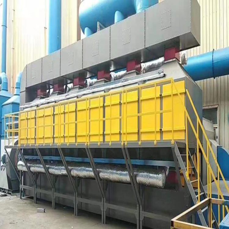 采用通過“沸石轉輪/活性炭吸附濃縮+RTO處理工藝”先濃縮再高溫分解和破壞廢氣中的有害成分，以達到《大氣污染物綜合排放標準》（GB16297-1996）排放要求。